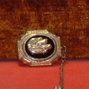 Pre Owned Martin 1963 With Malice Toward None Pin